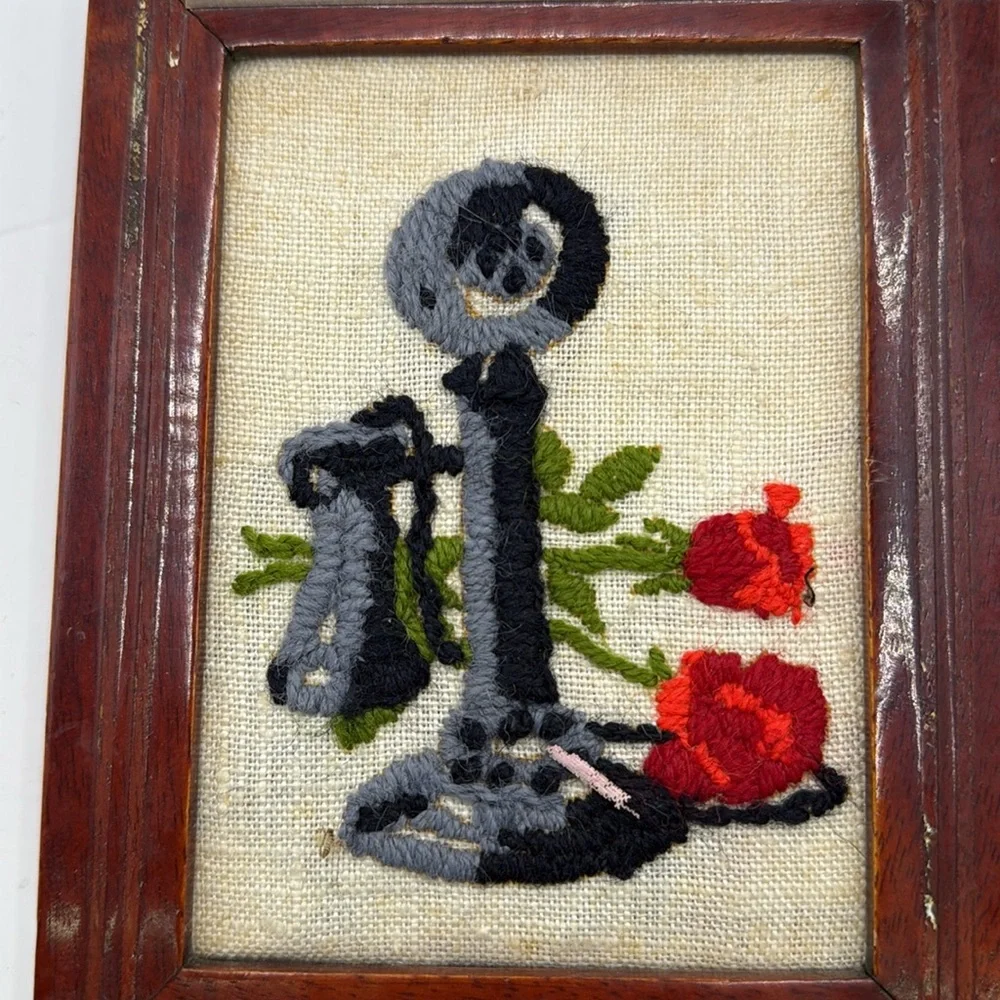 Vintage Embroidered Stitched Telephone Floral Rose Art Picture Frame Art Decor